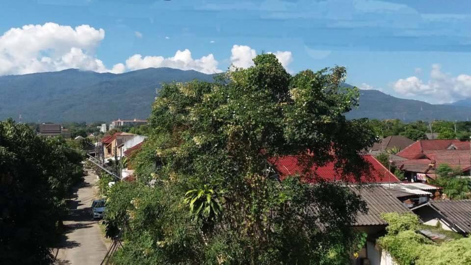 Holiday Chiang Mai Bagian luar foto